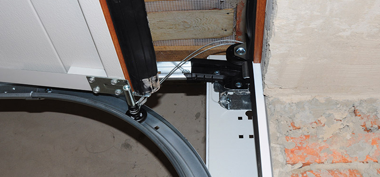 Garage Door Off Track Roller Repair Collingwood